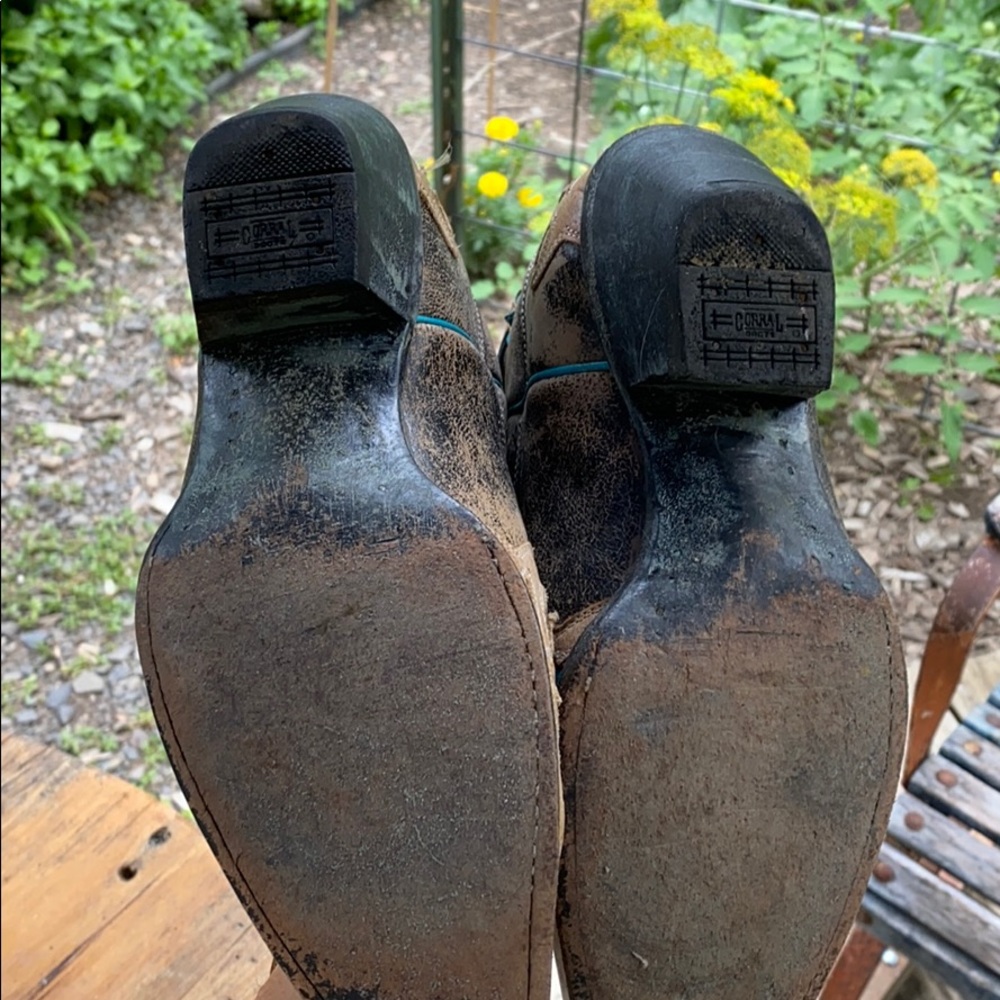 Corral Cowboy Boots - image 7